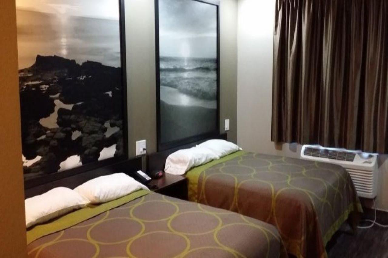 Super 8 By Wyndham San Diego/Imperial Beach Extérieur photo