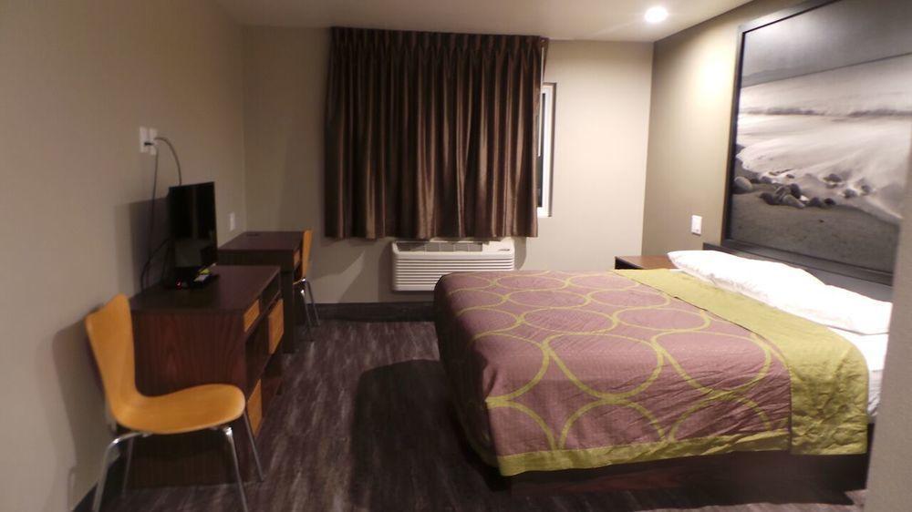 Super 8 By Wyndham San Diego/Imperial Beach Extérieur photo