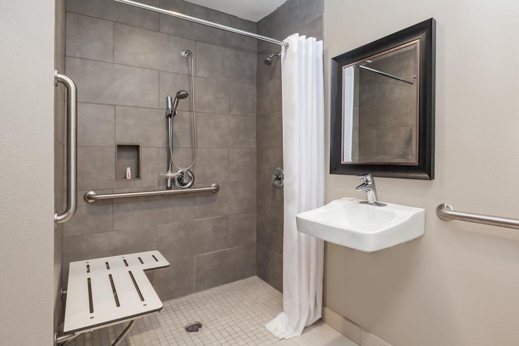Super 8 By Wyndham San Diego/Imperial Beach Extérieur photo