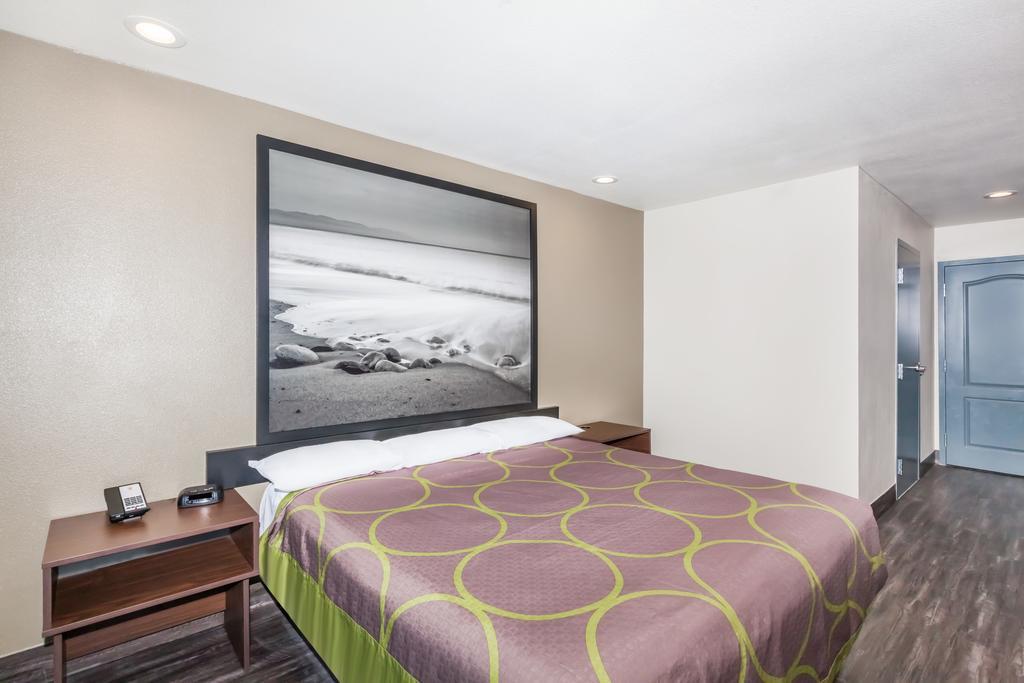 Super 8 By Wyndham San Diego/Imperial Beach Extérieur photo