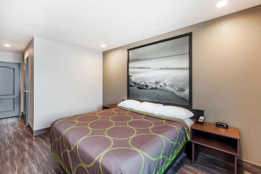Super 8 By Wyndham San Diego/Imperial Beach Extérieur photo