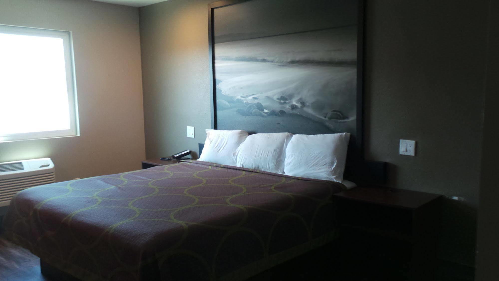 Super 8 By Wyndham San Diego/Imperial Beach Extérieur photo